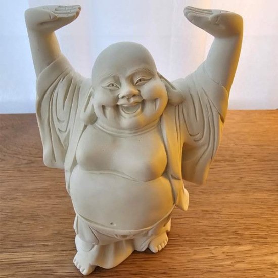 Buddha stehend, lachend