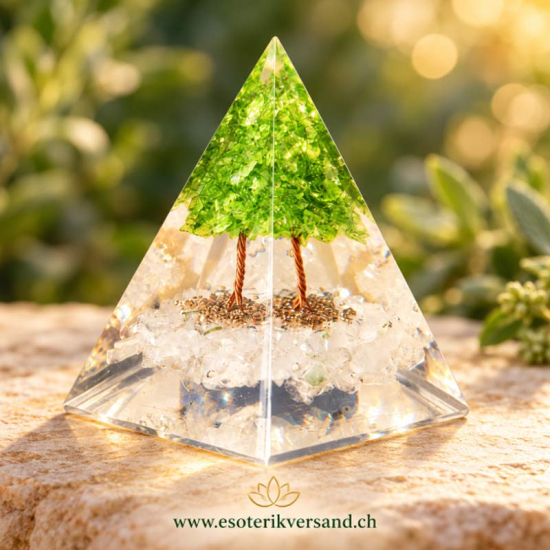 Orgon-Pyramide Lebensbaum mit Peridot & Bergkristall – 7 cm