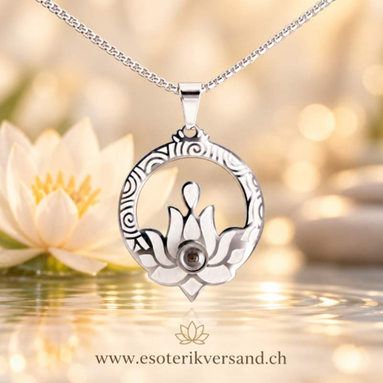 Lotus-Anhänger aus Edelstahl mit Shurangama-Mantra und Kette