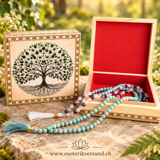 Schatulle Yggdrasil gross – Schmuckschatulle aus Pinienholz