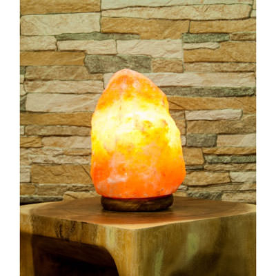 Salzkristall Lampe mit Sockel, 2-3 Kg