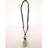 Kraftsteinanhänger aus Serpentin