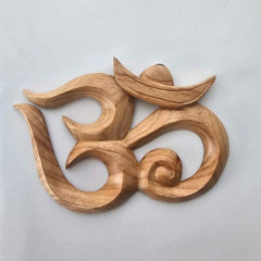 OM Wandschmuck aus Mangoholz