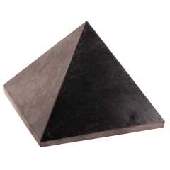 Schungit Pyramide, 5 cm