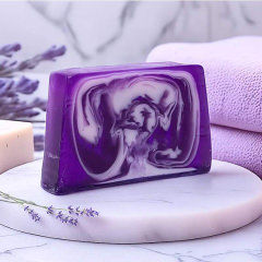 Handgemachte Lavendel Naturseife 80g – Beruhigende Wellnesspflege mit entspannendem Lavendelduft