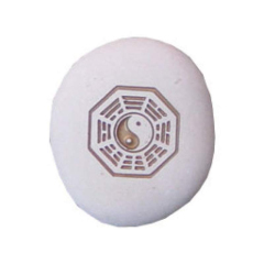 Fluss-Stein Yin Yang I-Ging, weiss/gold