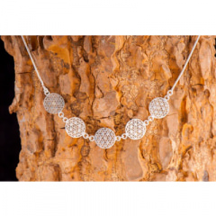 Blume des Lebens Collier mit weissem Topas