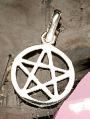 Pentagramm mit Rand Anhänger, klein